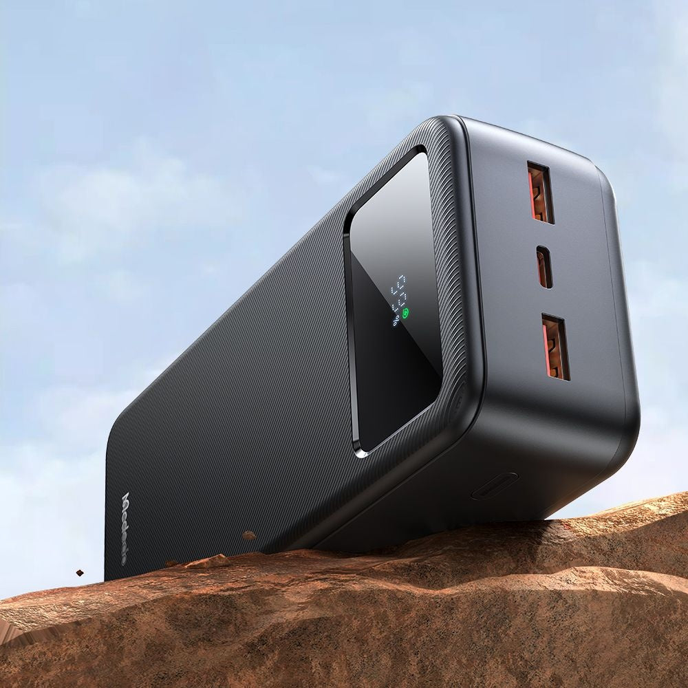 Externe Batterij McDodo MC-4240, 30000mAh, 22.5W, QC + PD, 2 x USB-A - 1 x USB-C, Zwart