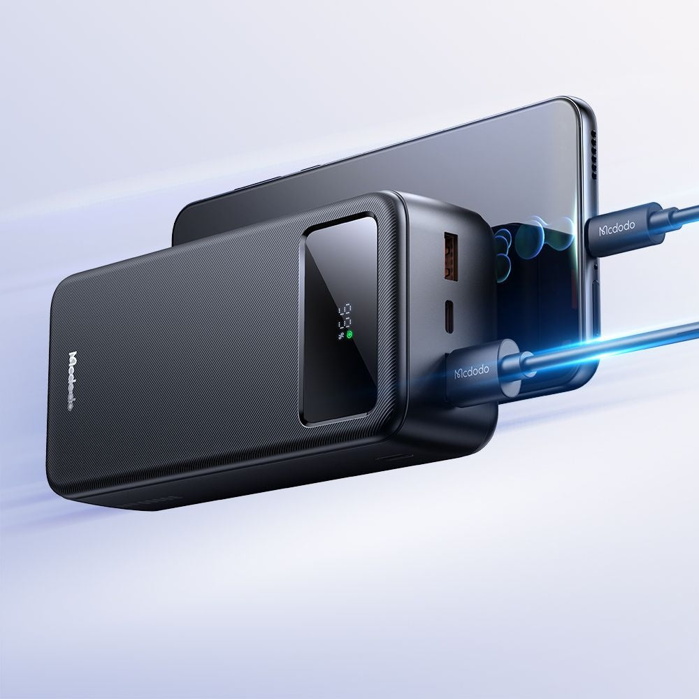 Externe Batterij McDodo MC-4240, 30000mAh, 22.5W, QC + PD, 2 x USB-A - 1 x USB-C, Zwart