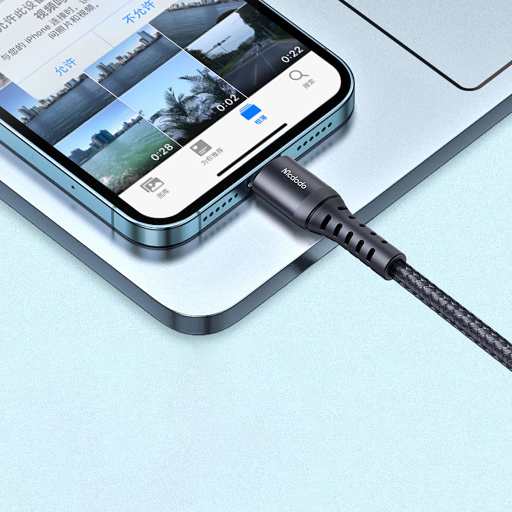 Data- en Oplaadkabel USB-A - Lightning McDodo CA-2261, 18W, 1m, Zwart