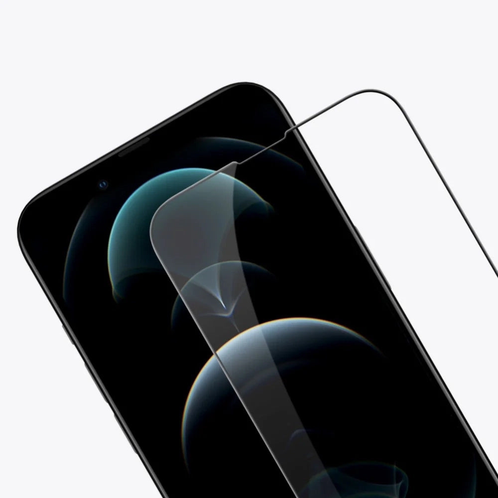 Nillkin CP+ Pro schermbeschermfolie voor Apple iPhone 17e / 16e / 14 / 13 Pro / 13, gehard glas, volledige lijm, zwart