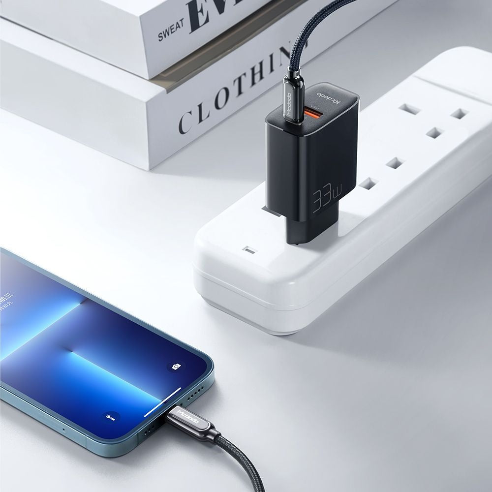 McDodo CH-0921 Netwerkoplader, 33W, 3A, 1 x USB-A - 1 x USB-C, Zwart