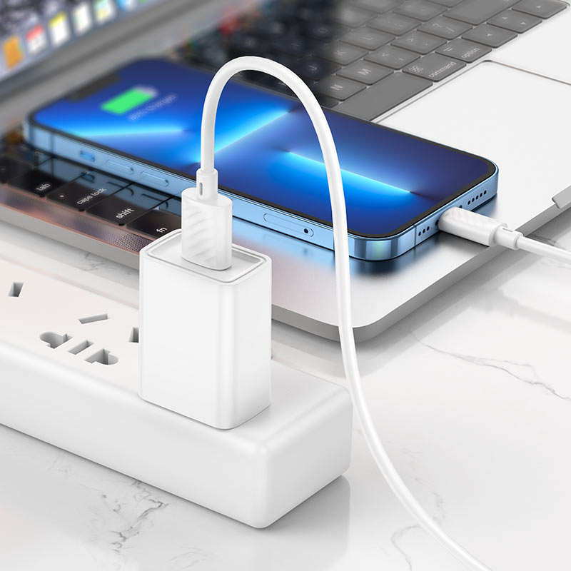 USB-A - Lightning HOCO X88 Gegevens- en Oplaadkabel, 18W, 2m, Wit