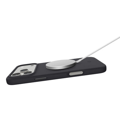 MagSafe hoesje voor Apple iPhone 17 Pro Max, Spigen, Silicone Fit, Zwart