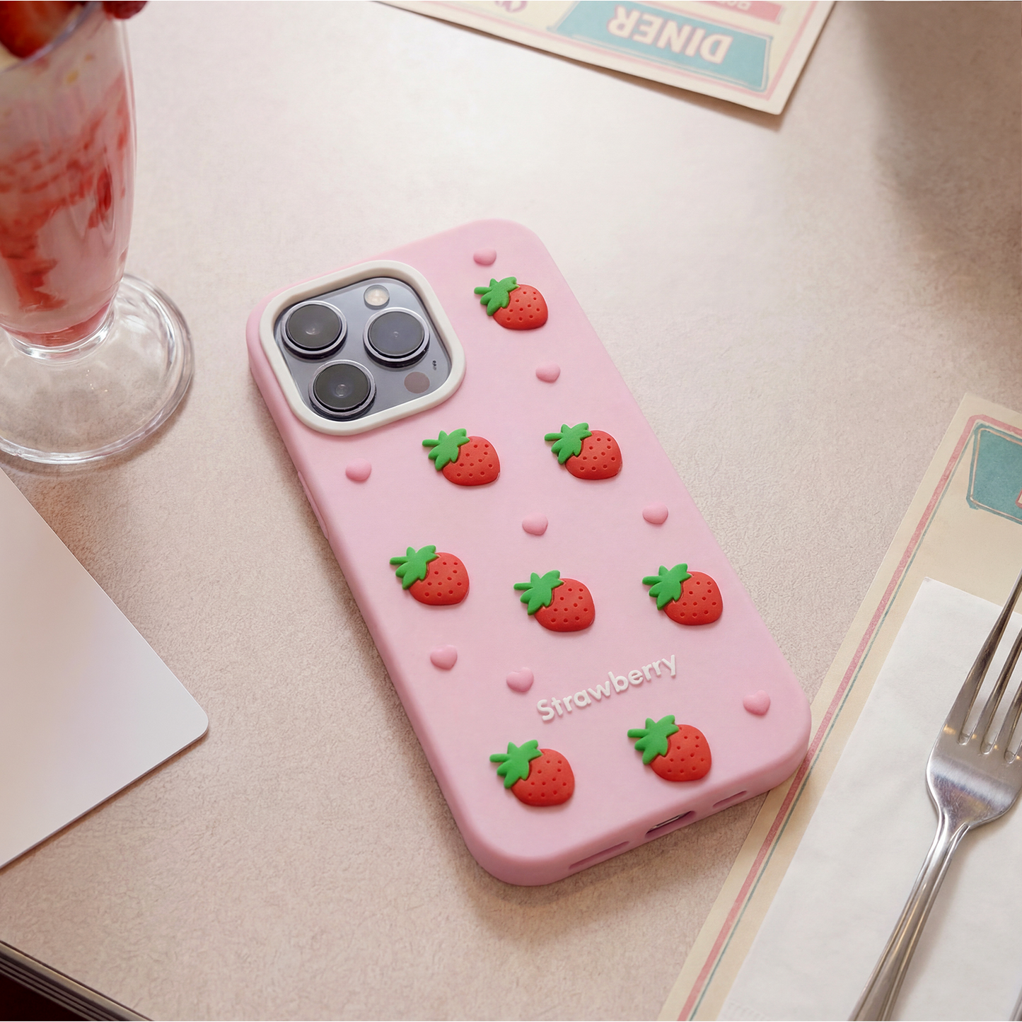 Hoesje voor Apple iPhone 15 / 14 / 13, OEM, Aardbei, Roze