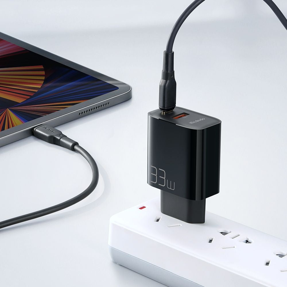 McDodo CH-0921 Netwerkoplader, 33W, 3A, 1 x USB-A - 1 x USB-C, Zwart