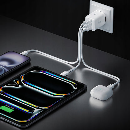 Spigen EE473EU Essential Netwerkoplader, 47W, 3A, 1 x USB-A - 2 x USB-C, Wit ACH09464