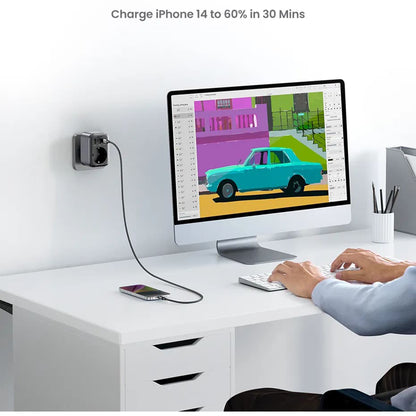 UGREEN 15289 US Netwerkoplader, 30W, 3A, 2 x USB-A - 1 x USB-C - 1 x Schuko, Zwart