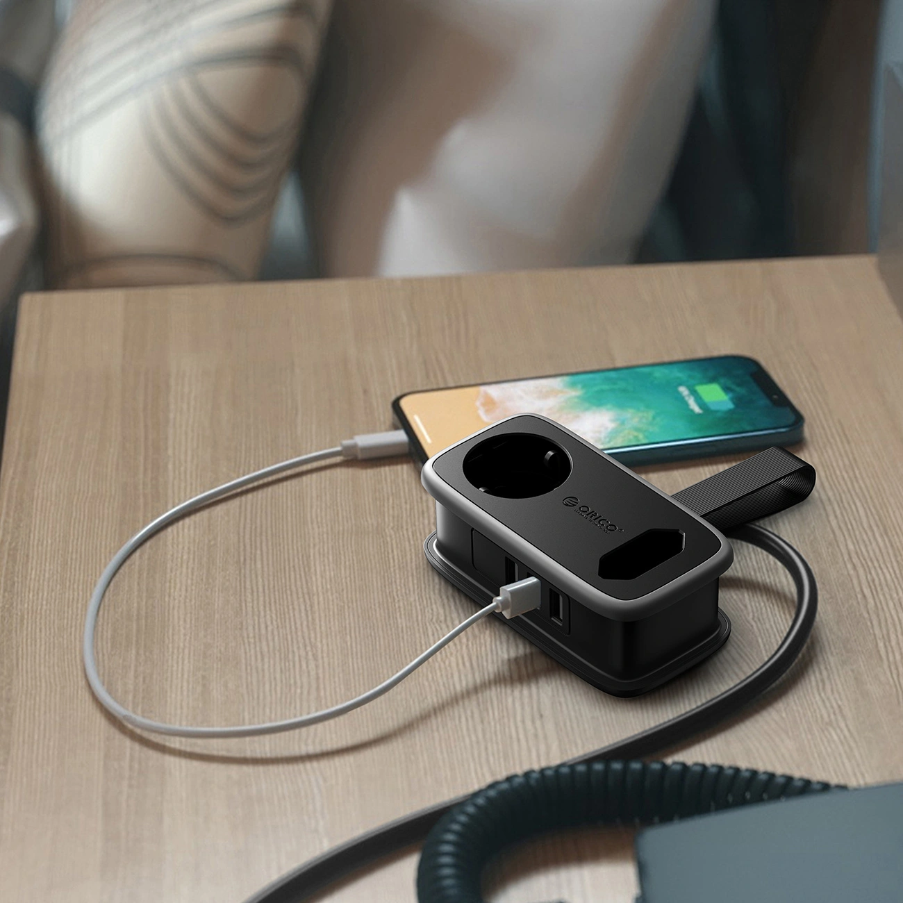 Orico APP verlengsnoer, 1 x Schuko - 1 x Stopcontact - 2 x USB-A - 1 x USB-C, Zwart Grijs